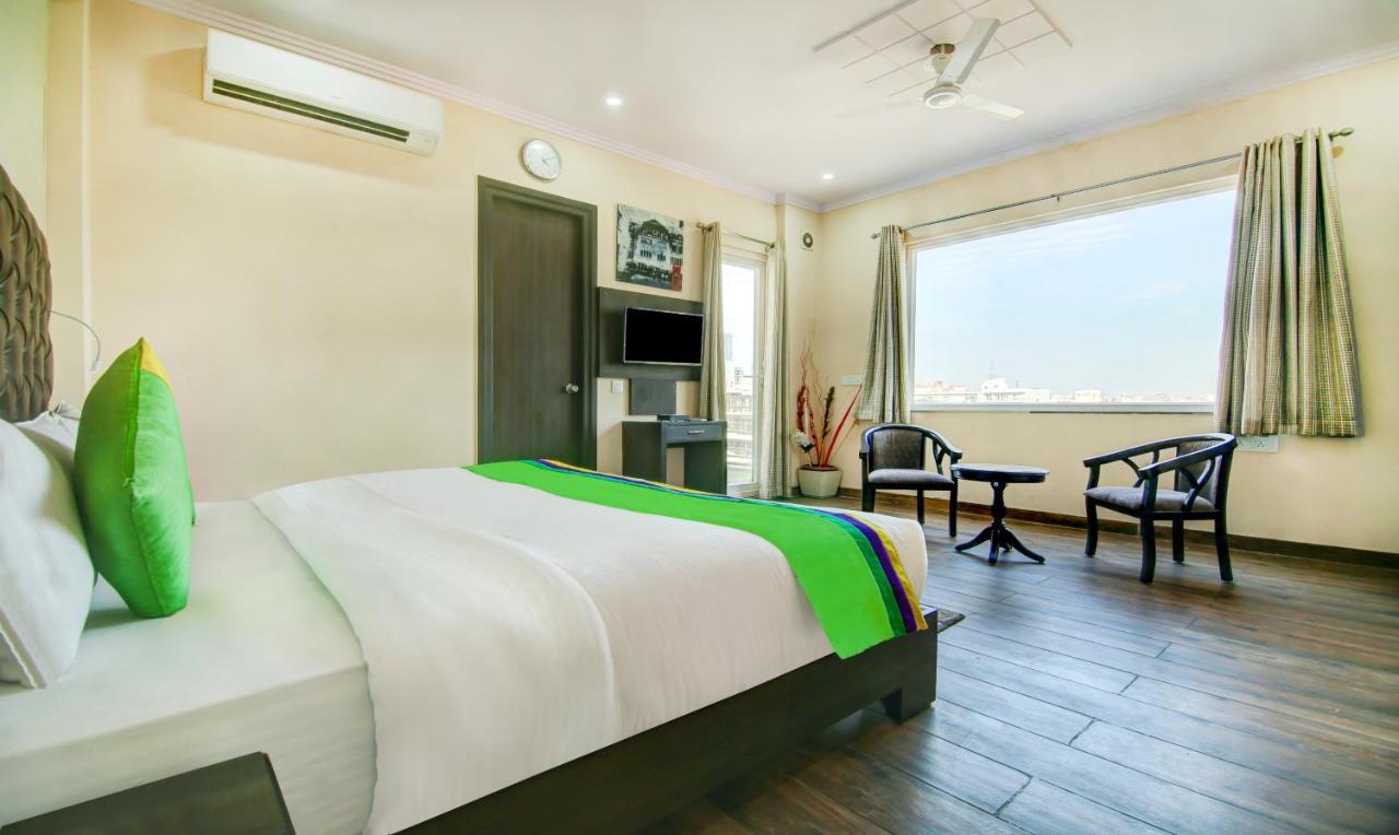 Hotel Treebo Trend Blooms Premium Gurgaon Exterior foto